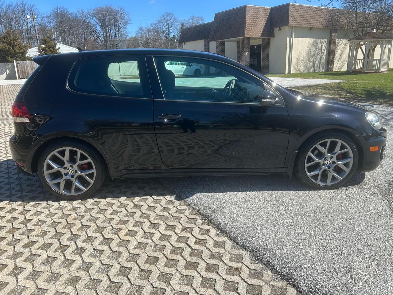 Volkswagen GTI 2-door 2013