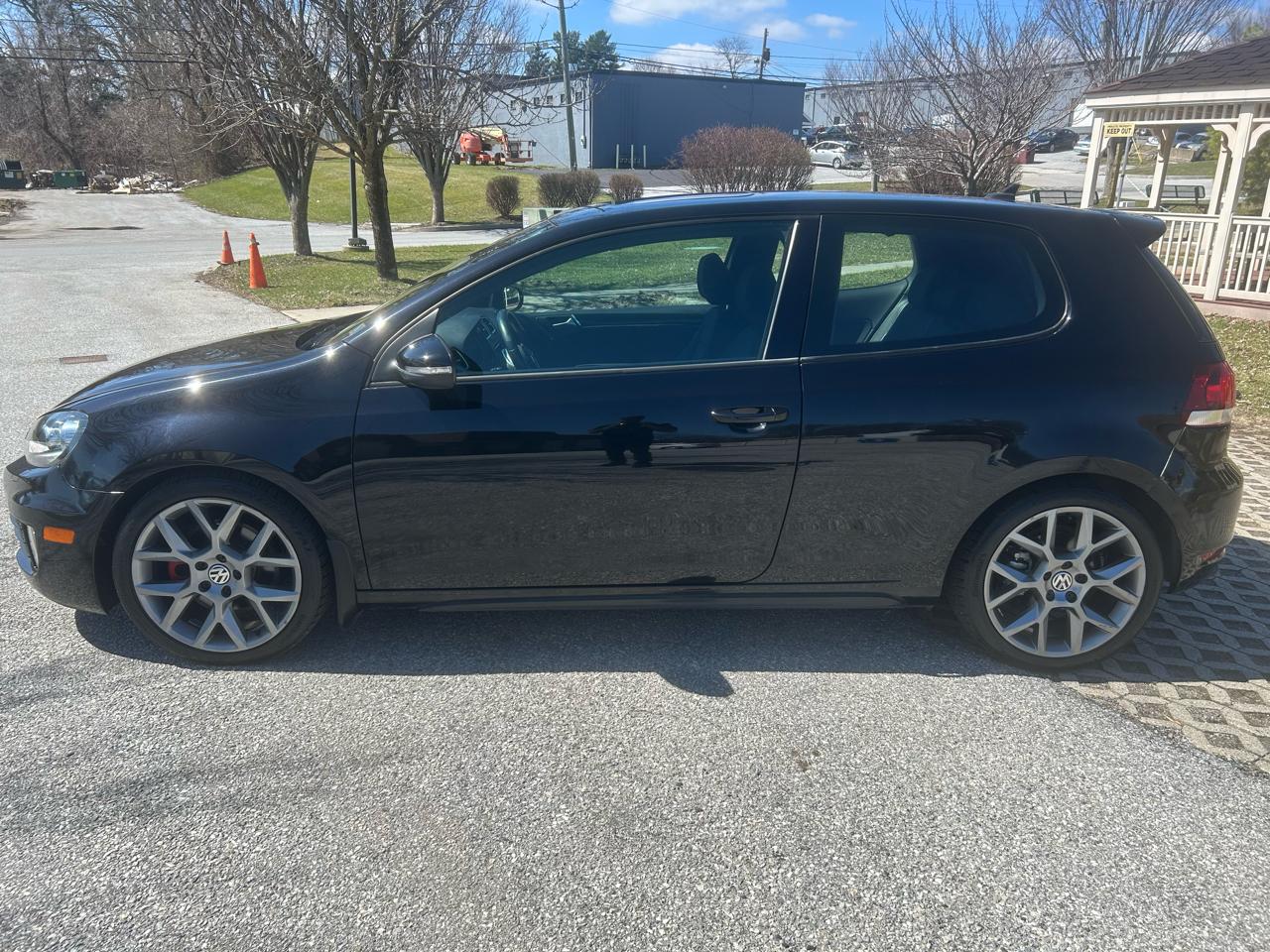 Volkswagen GTI 2-door 2013