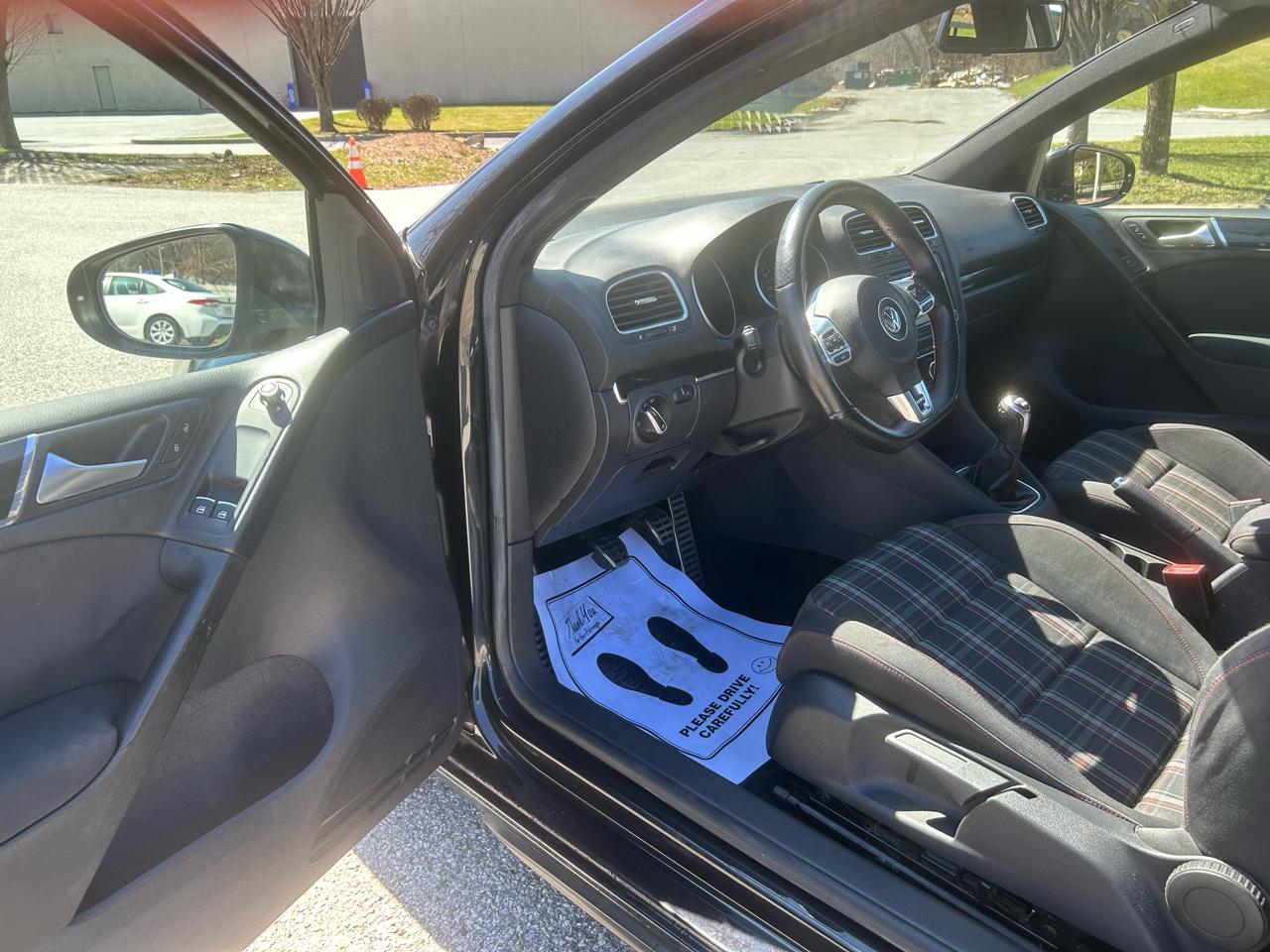 Volkswagen GTI 2-door 2013