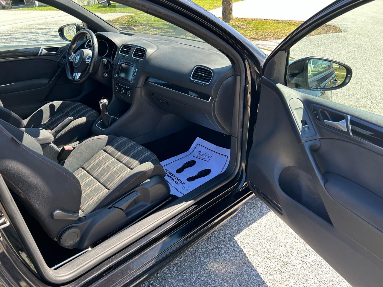 Volkswagen GTI 2-door 2013