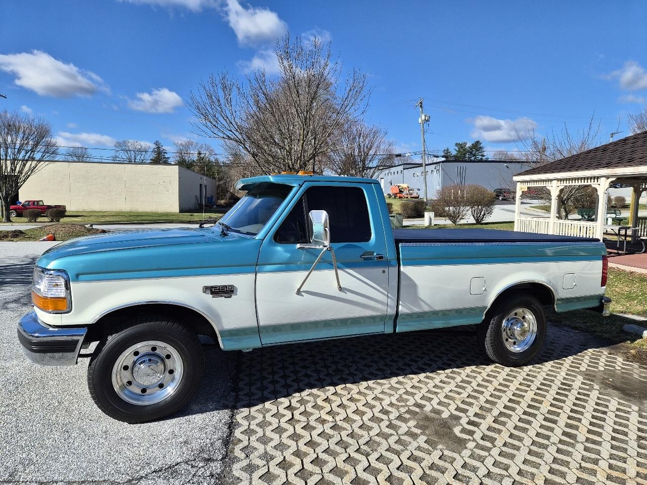 Ford F-250 LD Reg. Cab 2WD 1997