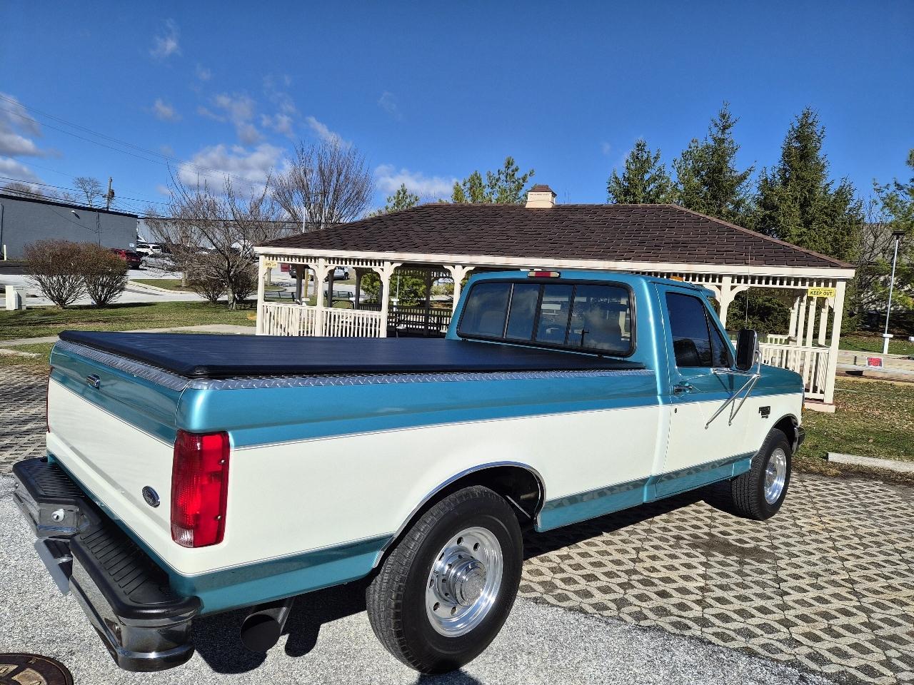 Ford F-250 LD Reg. Cab 2WD 1997