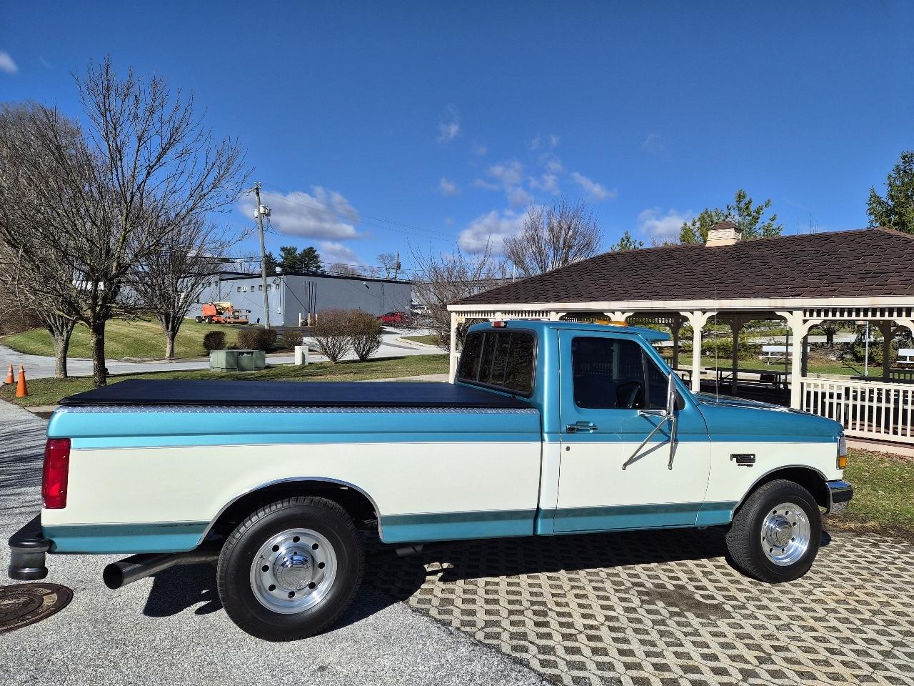 Ford F-250 LD Reg. Cab 2WD 1997