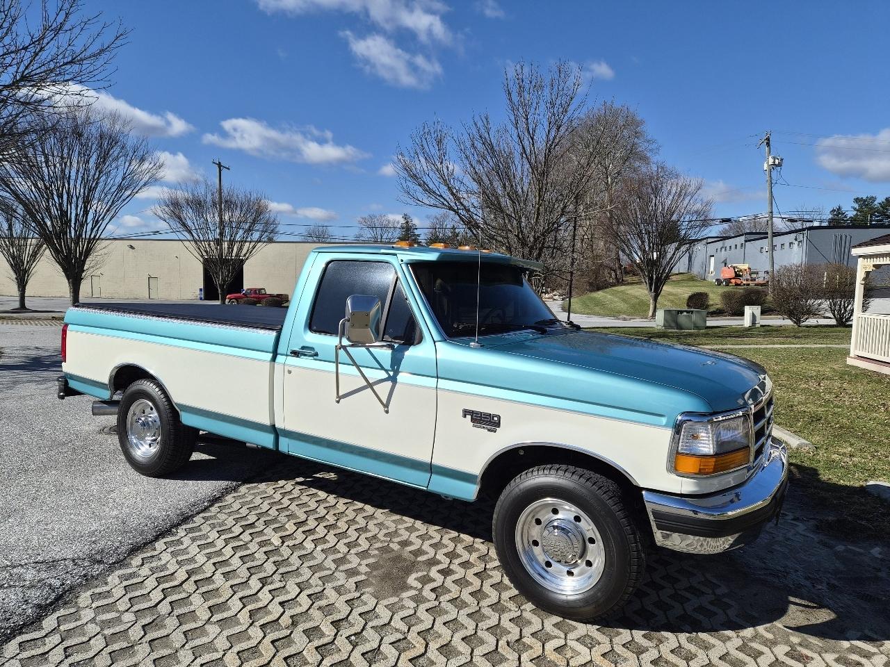 Ford F-250 LD Reg. Cab 2WD 1997