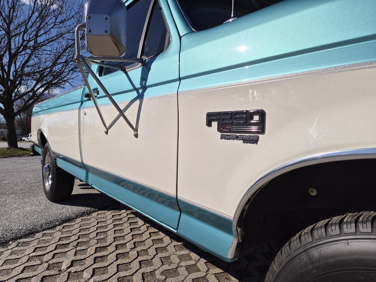 Ford F-250 LD Reg. Cab 2WD 1997