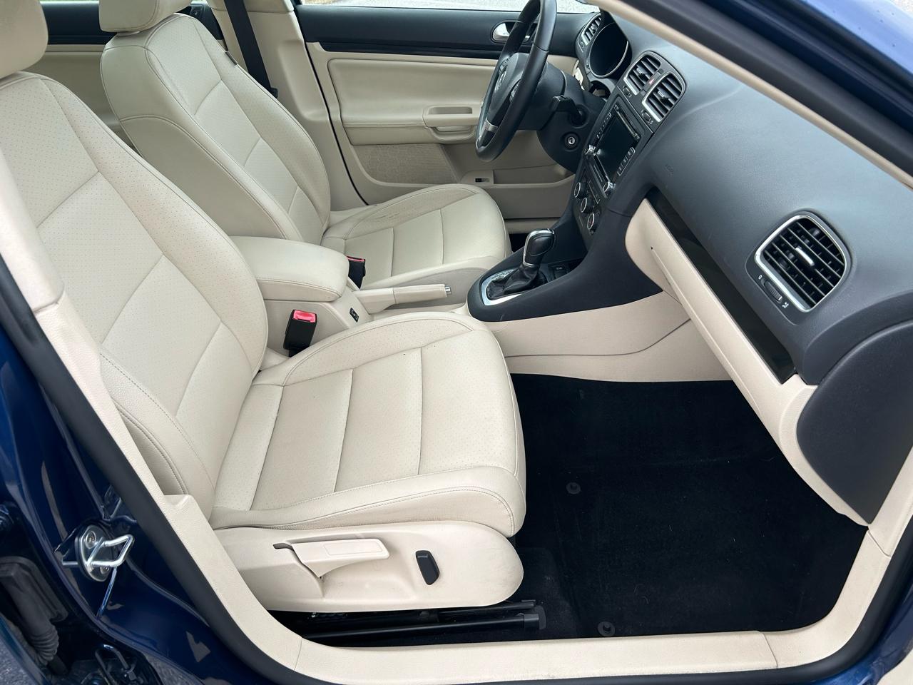 Volkswagen Jetta SportWagen 2.0L TDI 2013