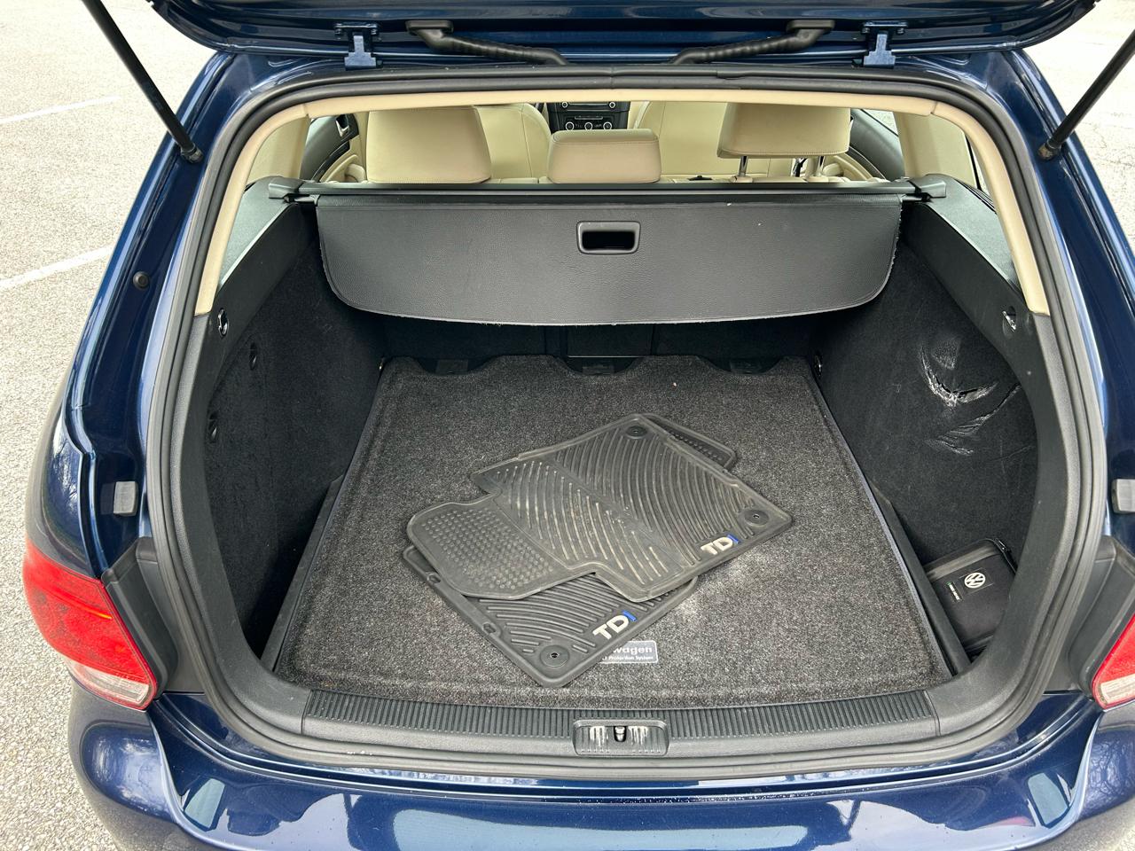 Volkswagen Jetta SportWagen 2.0L TDI 2013