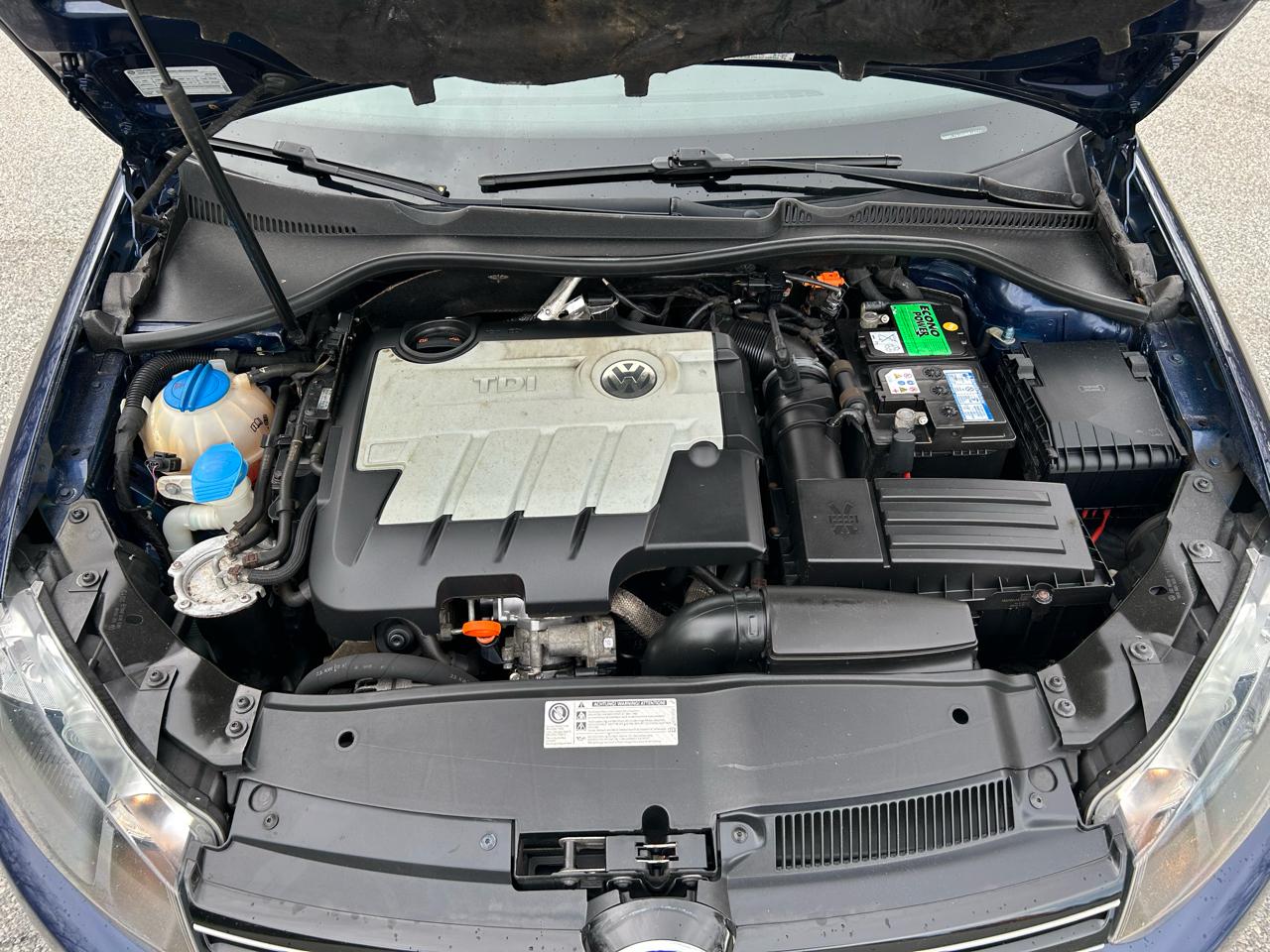 Volkswagen Jetta SportWagen 2.0L TDI 2013