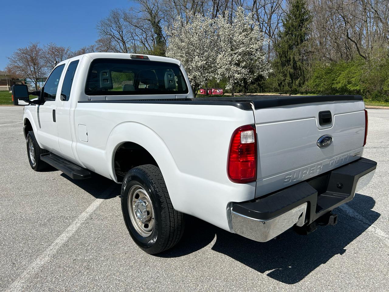 Ford F-250 SD XL SuperCab 4WD 2013