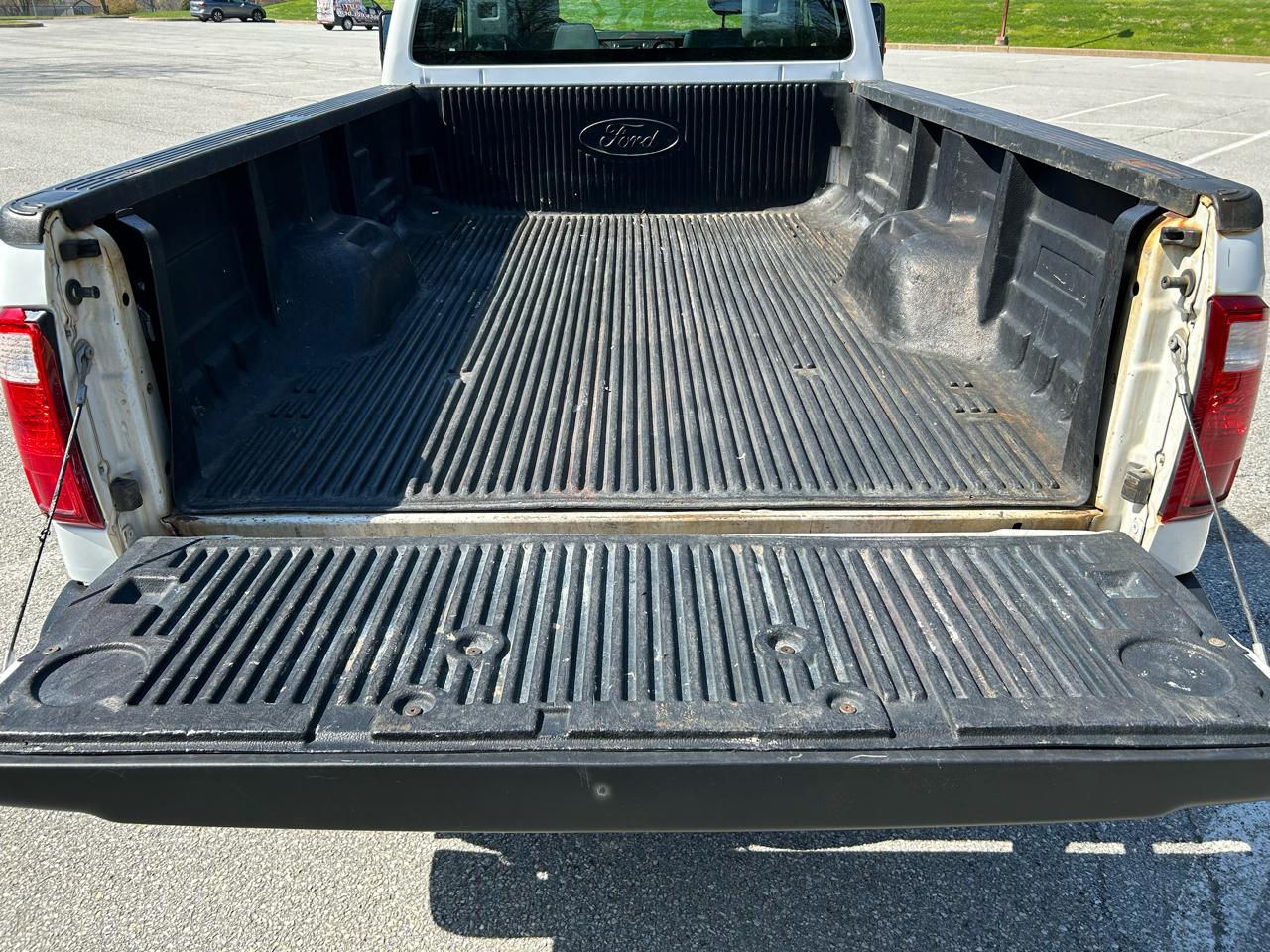 Ford F-250 SD XL SuperCab 4WD 2013