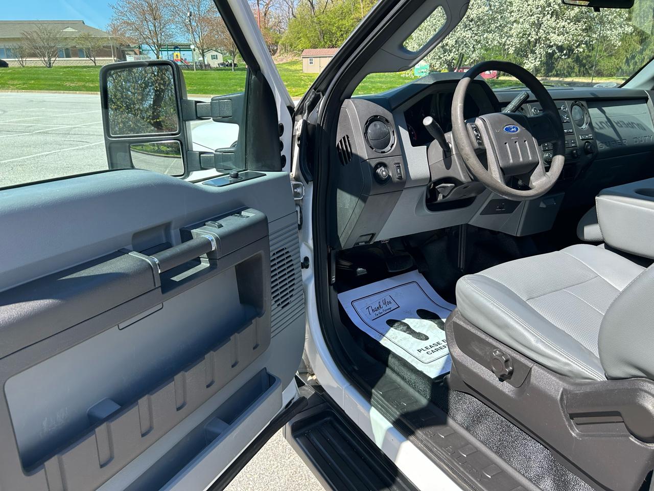 Ford F-250 SD XL SuperCab 4WD 2013