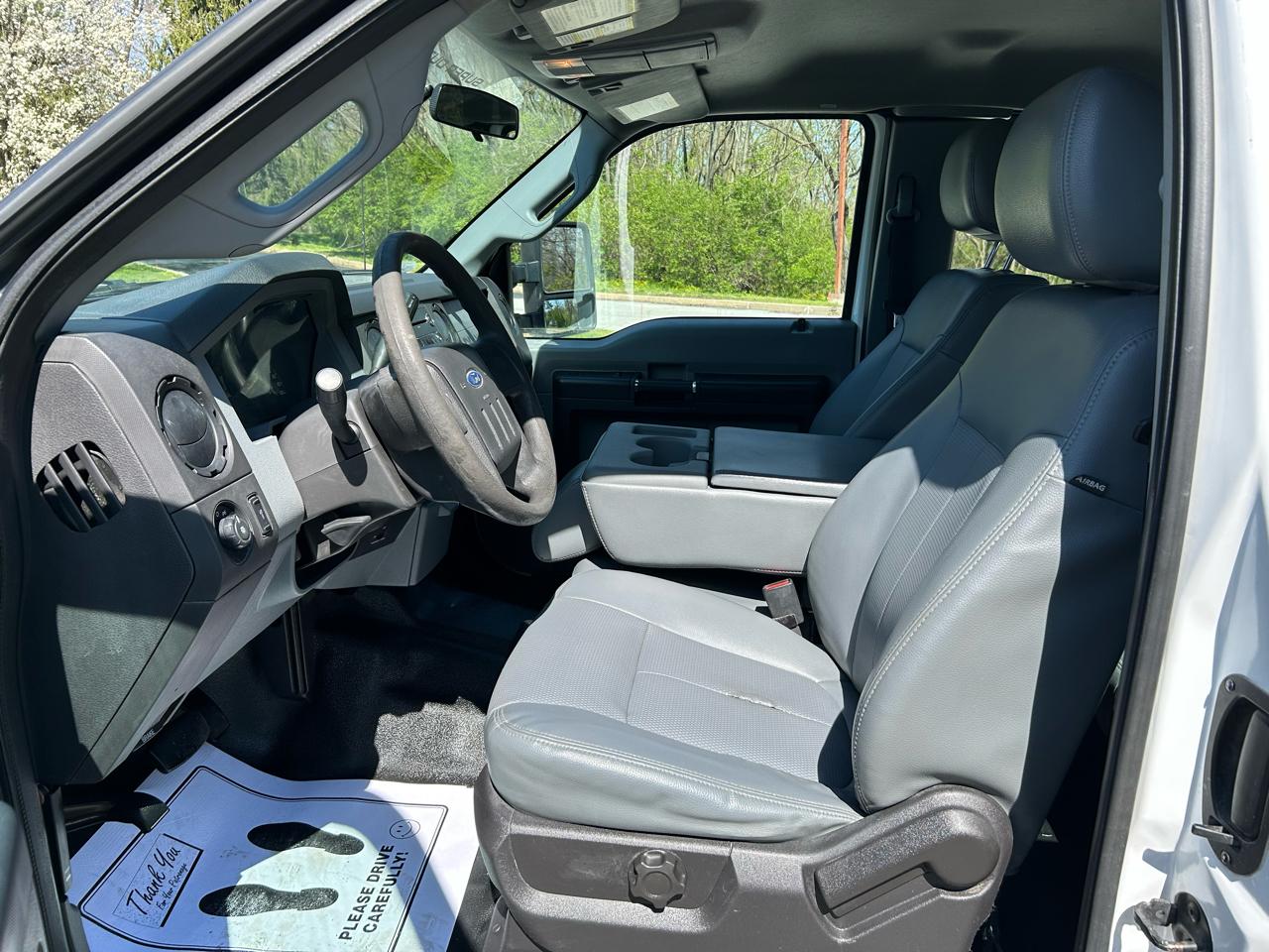 Ford F-250 SD XL SuperCab 4WD 2013