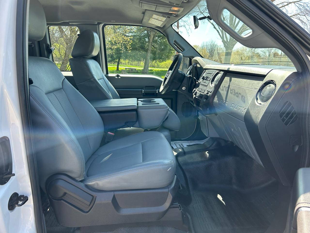 Ford F-250 SD XL SuperCab 4WD 2013