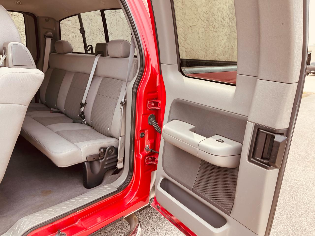 Ford F-150 XLT SuperCab 4WD 2004