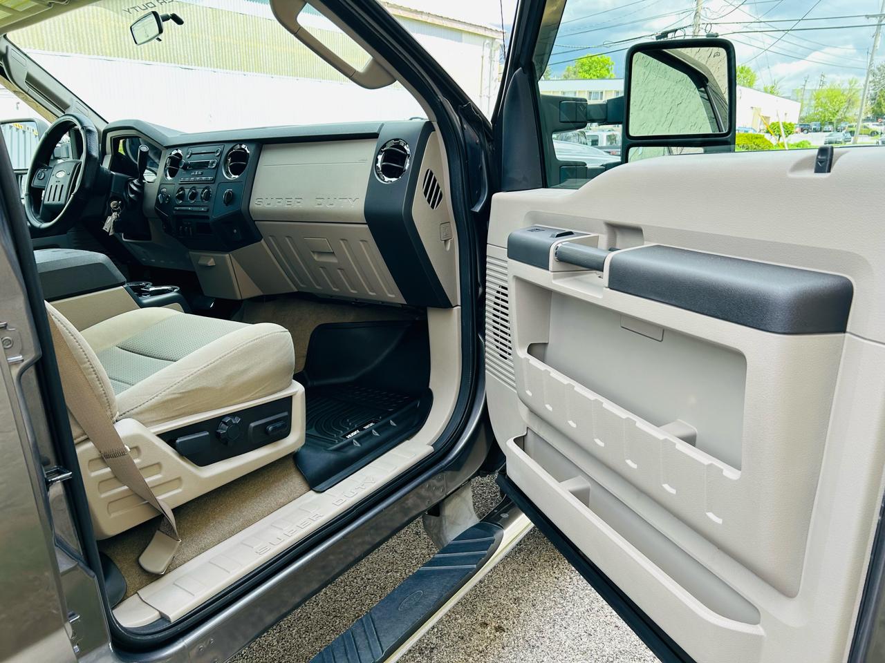 Ford F-250 SD XLT Crew Cab Long Bed 4WD 2008