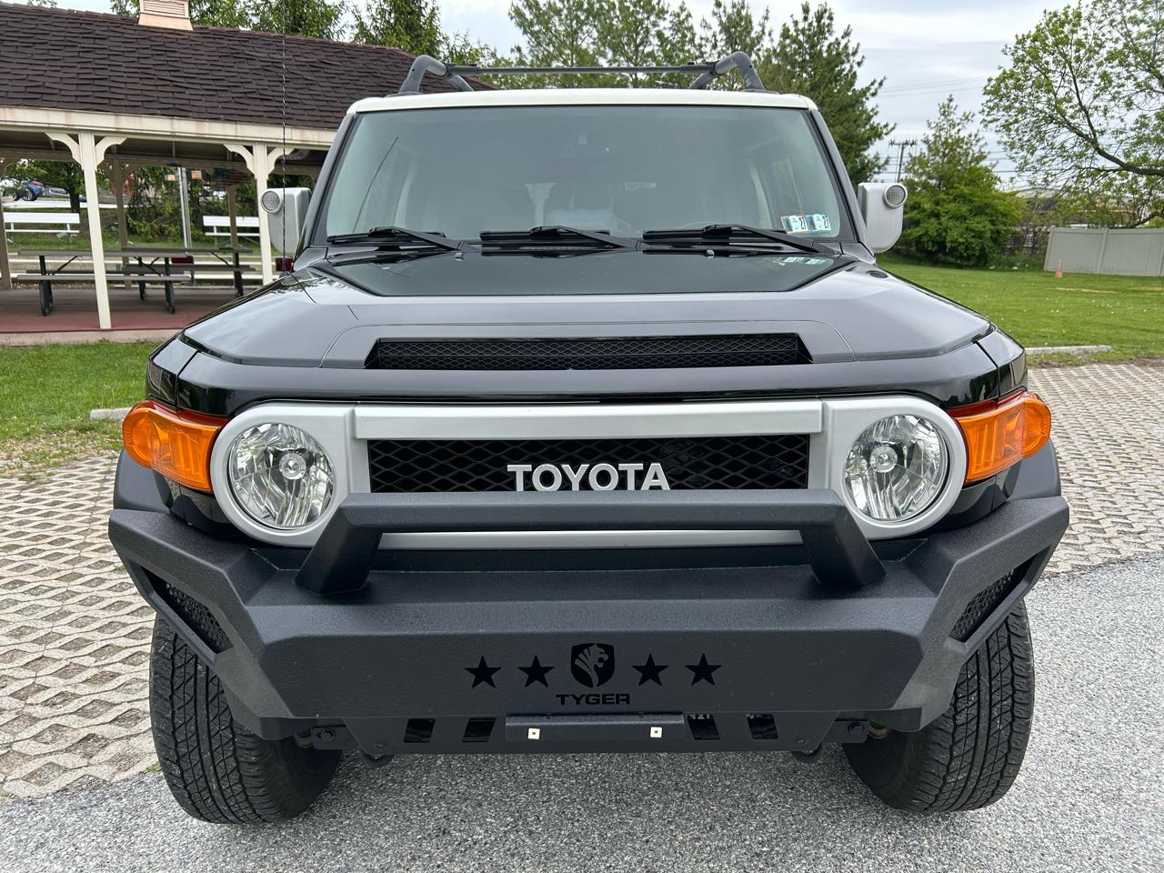Toyota FJ Cruiser 4WD MT 2013