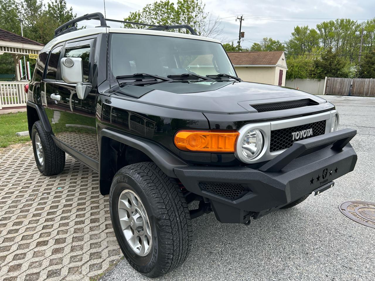 Toyota FJ Cruiser 4WD MT 2013