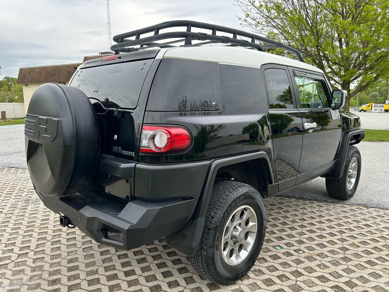 Toyota FJ Cruiser 4WD MT 2013