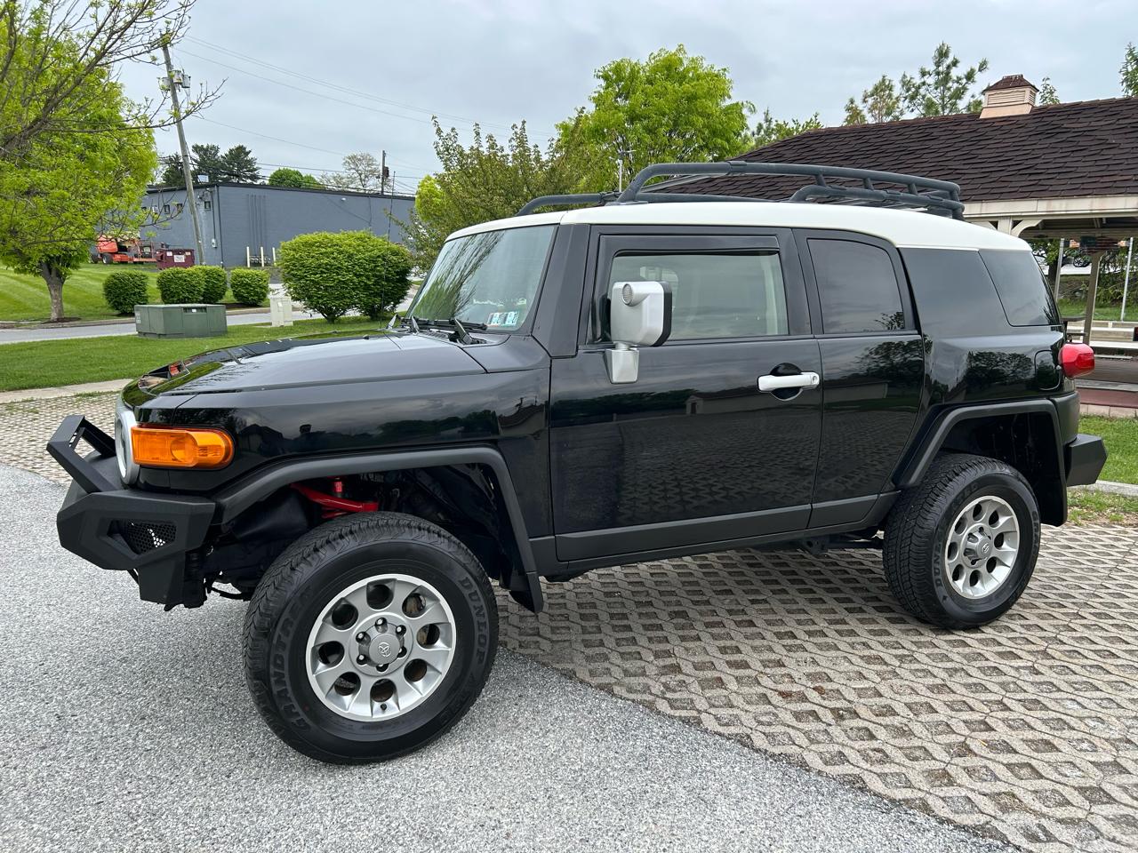 Toyota FJ Cruiser 4WD MT 2013