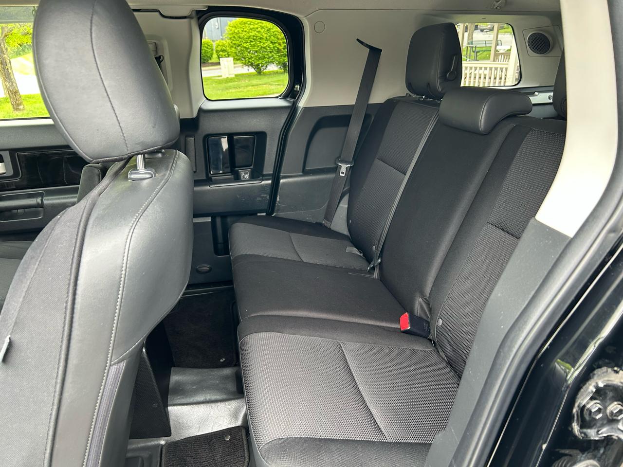 Toyota FJ Cruiser 4WD MT 2013