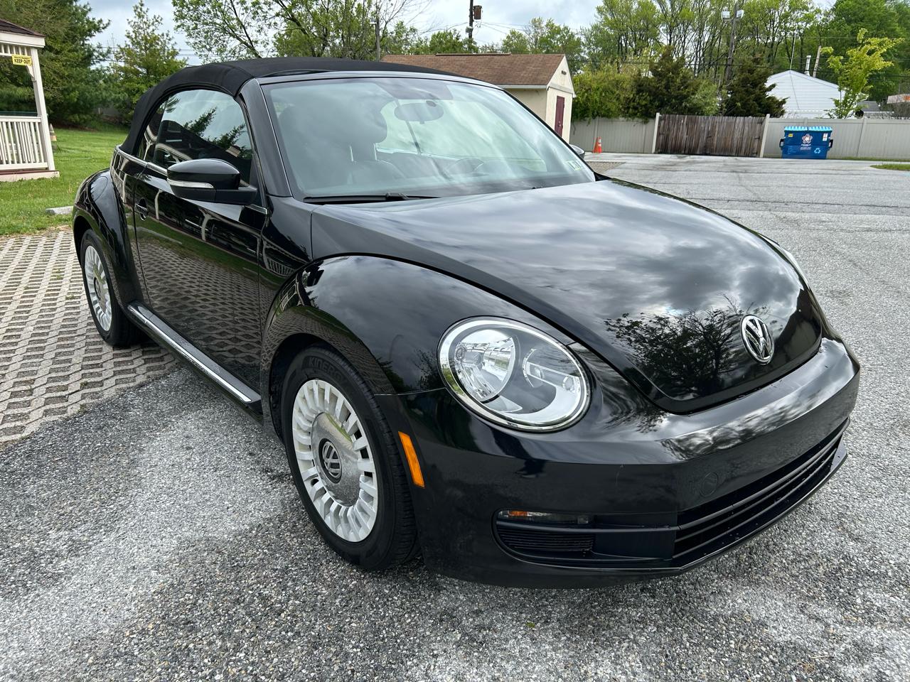 Volkswagen Beetle 2.5L Convertible 2014