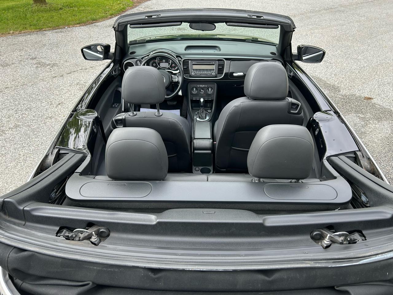 Volkswagen Beetle 2.5L Convertible 2014