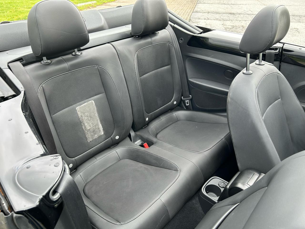 Volkswagen Beetle 2.5L Convertible 2014