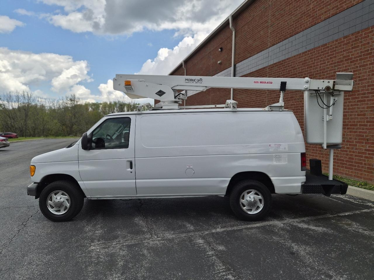 Ford Econoline E-350 Super Duty 2007