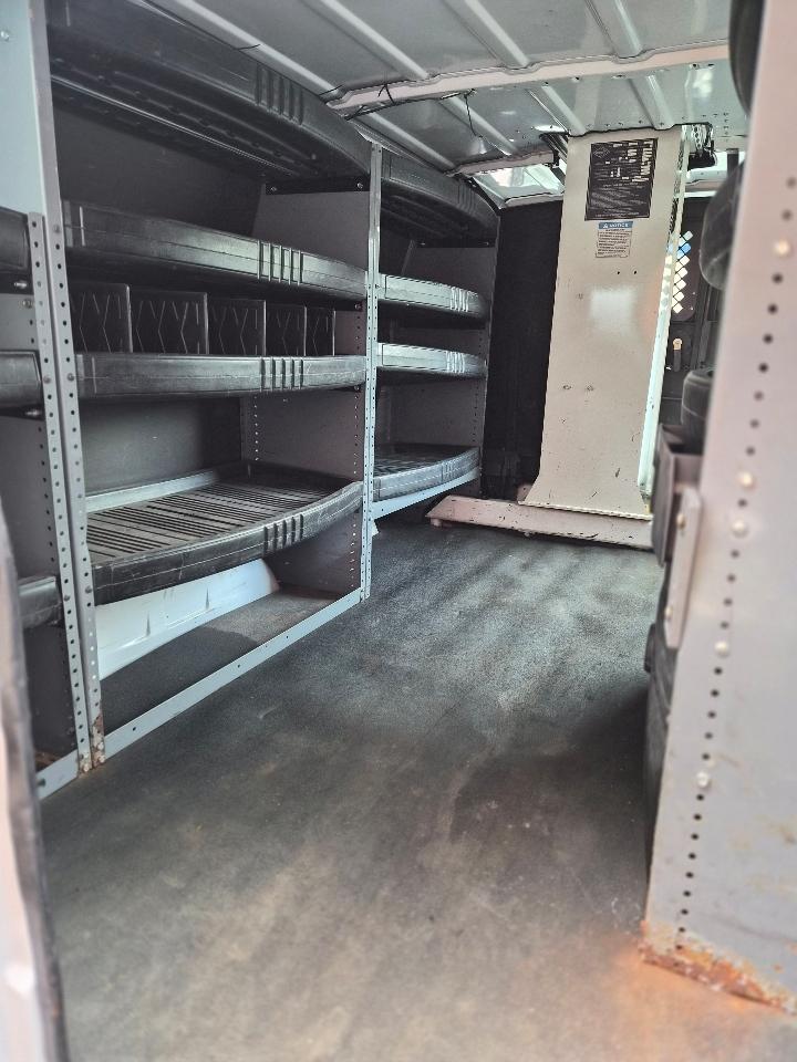 Ford Econoline E-350 Super Duty 2007