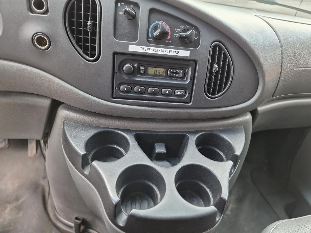 Ford Econoline E-350 Super Duty 2007