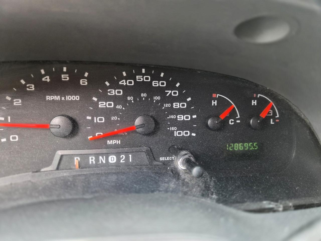 Ford Econoline E-350 Super Duty 2007