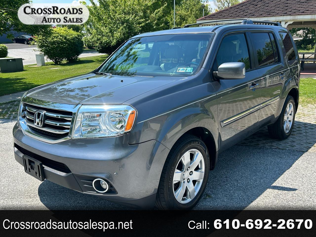 Honda Pilot Touring 4WD 5-Spd AT with DVD 2013