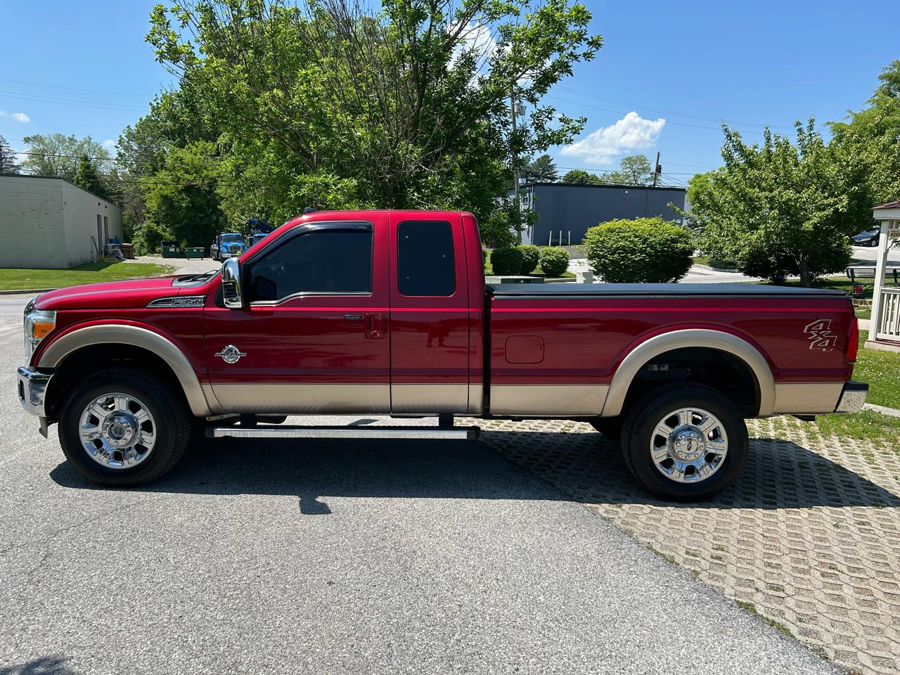 Ford F-350 SD Lariat SuperCab Long Bed 4WD 2014