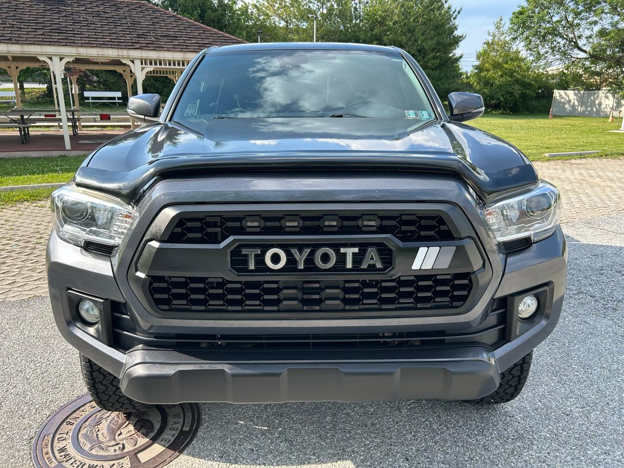 Toyota Tacoma TRD Off Road Double Cab 5' Bed V6 4x4 MT (Natl) 2019