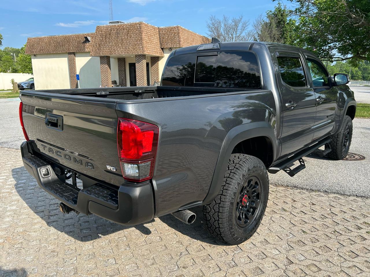 Toyota Tacoma TRD Off Road Double Cab 5' Bed V6 4x4 MT (Natl) 2019