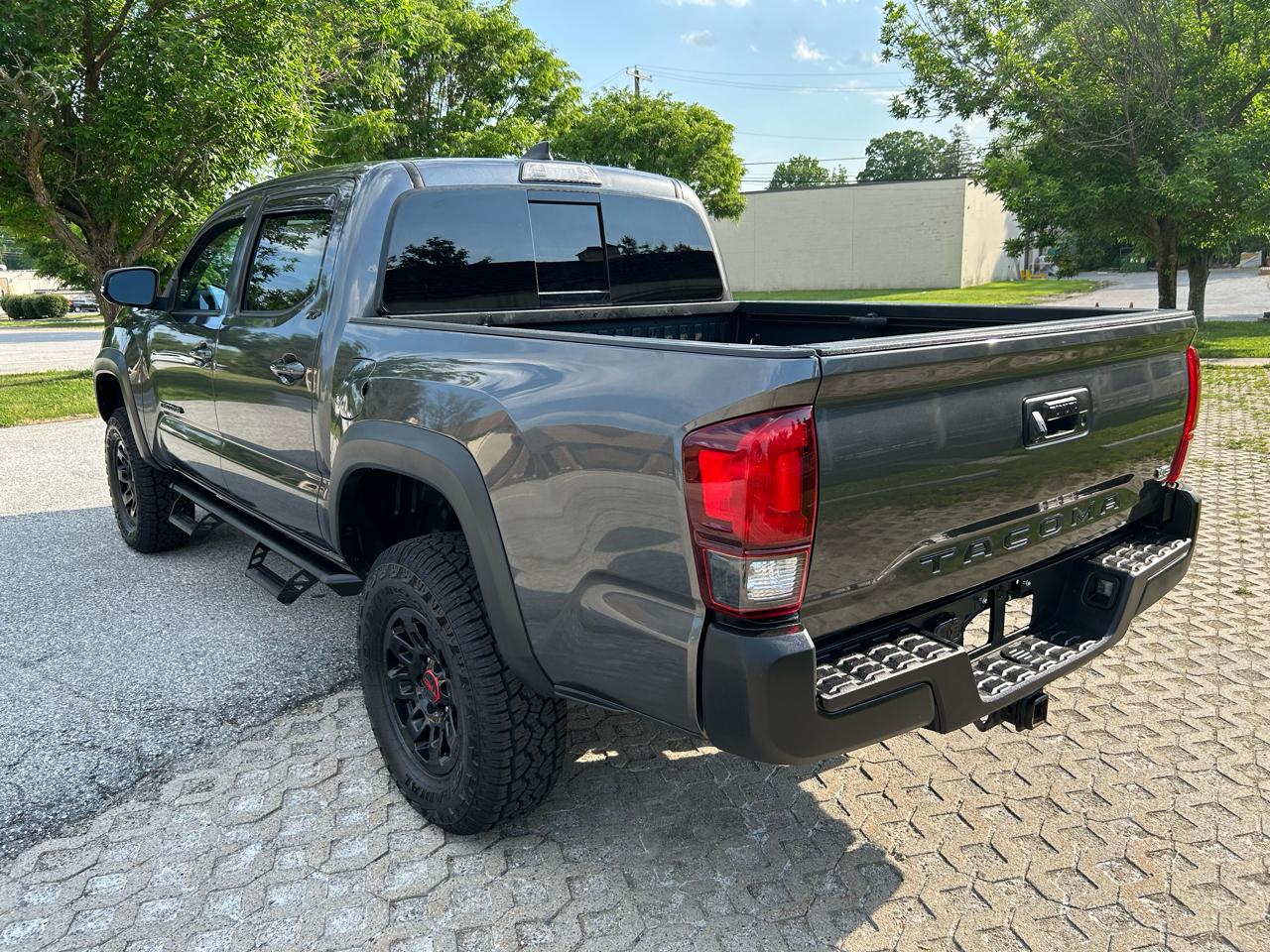 Toyota Tacoma TRD Off Road Double Cab 5' Bed V6 4x4 MT (Natl) 2019