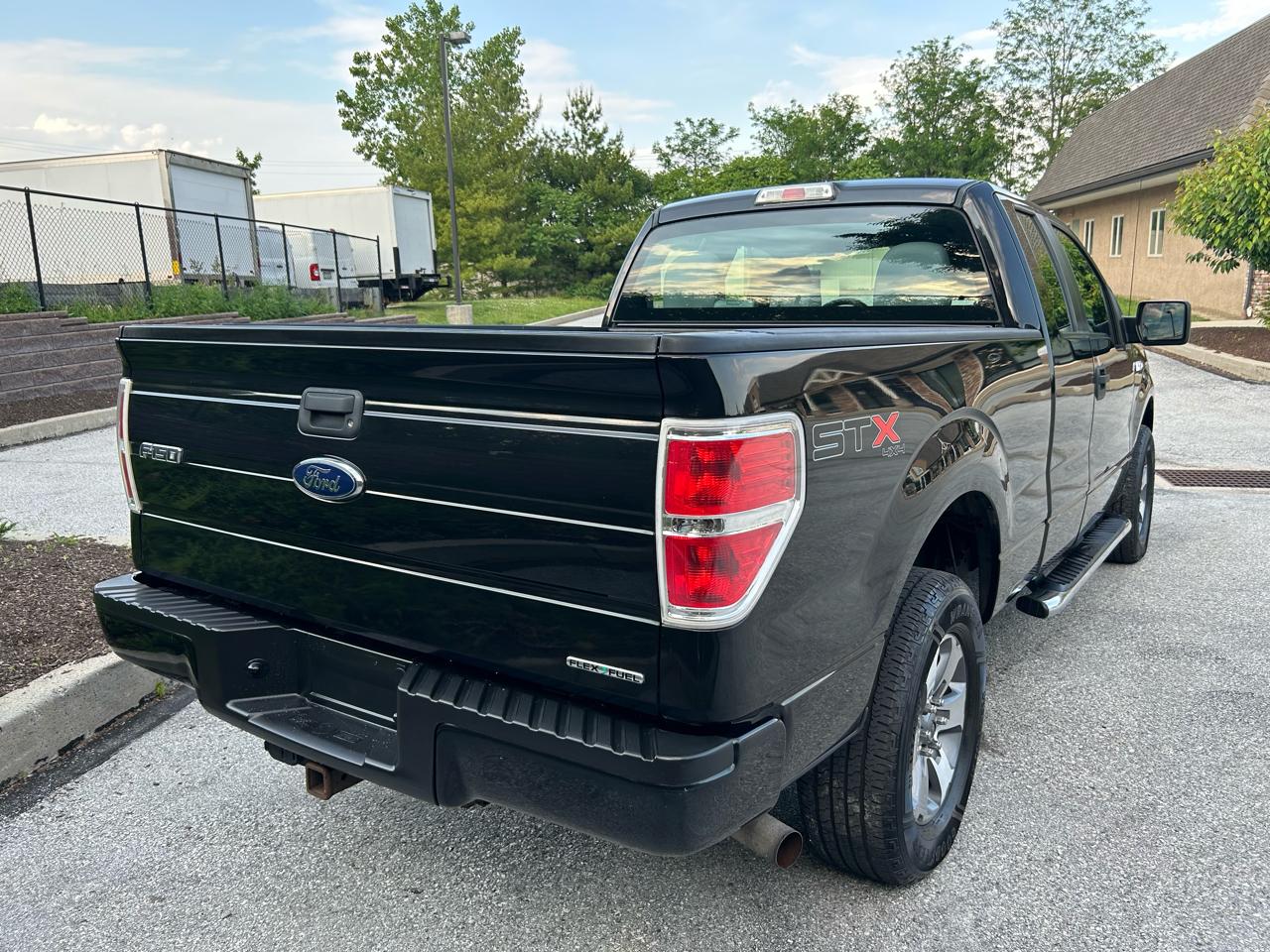 Ford F-150 STX SuperCab 6.5-ft. Bed 4WD 2013