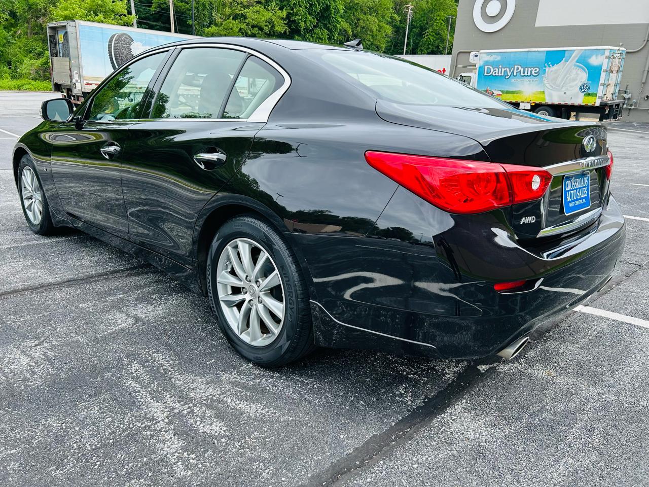 Infiniti Q50 Premium AWD 2014