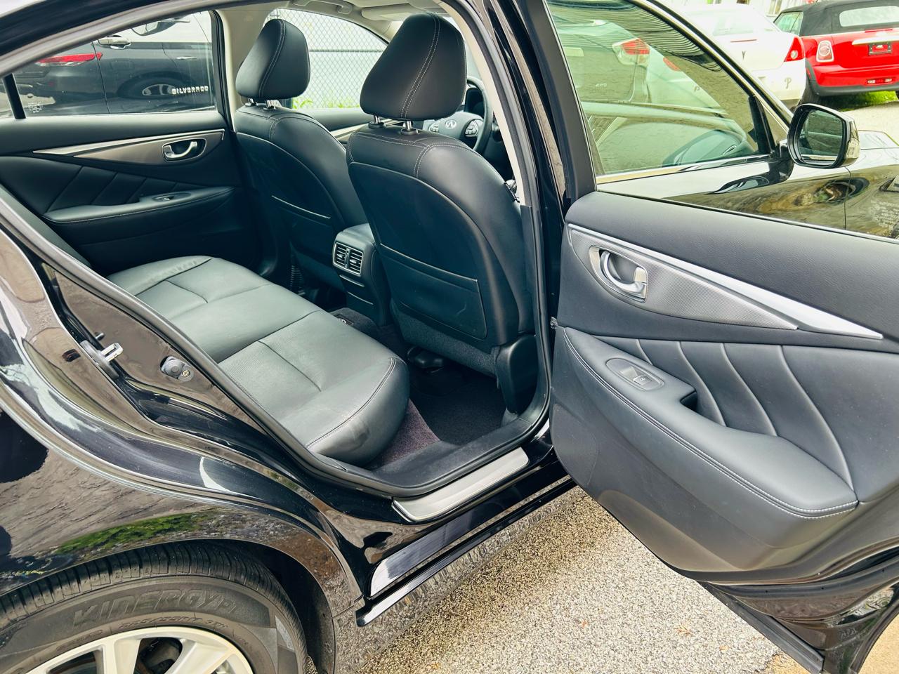 Infiniti Q50 Premium AWD 2014