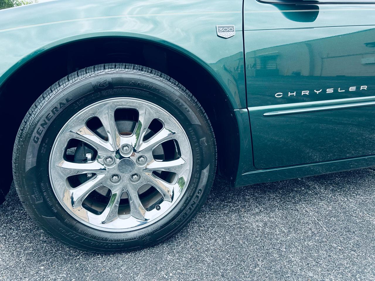 Chrysler 300M Base 1999