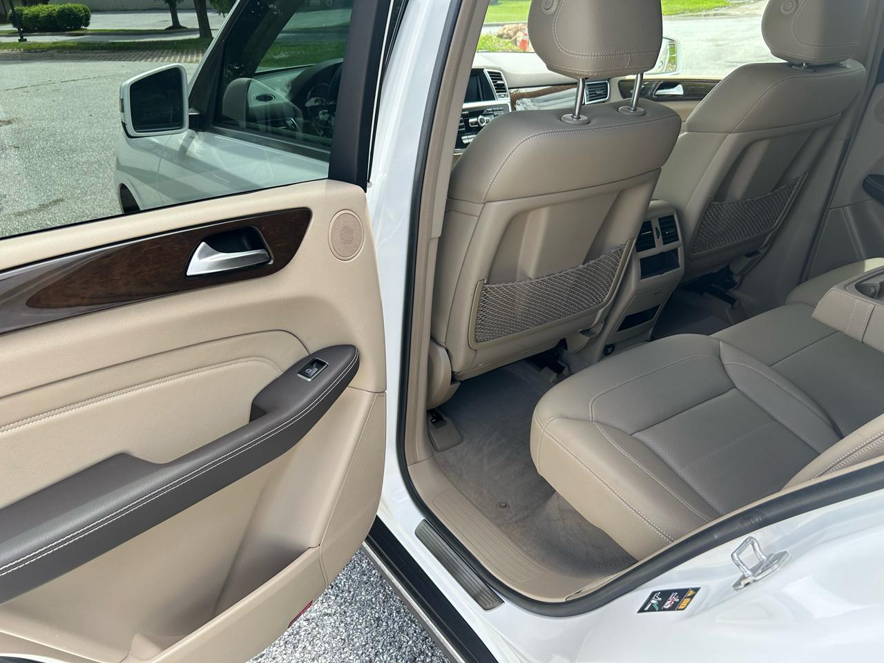 Mercedes-Benz M-Class ML250 BlueTEC 4MATIC 2015