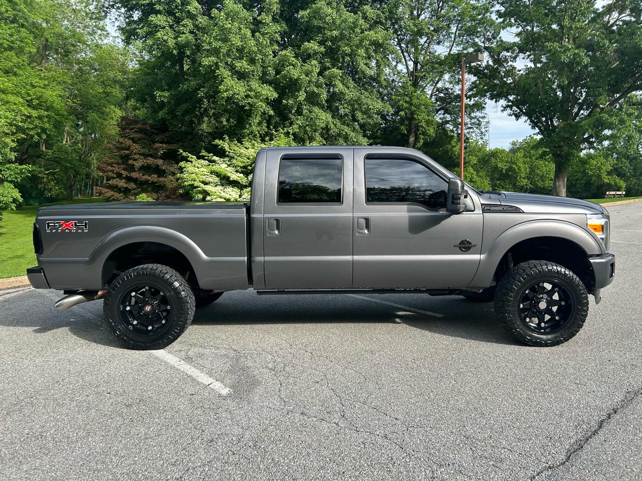 Ford F-250 SD XLT Crew Cab Long Bed 4WD 2011
