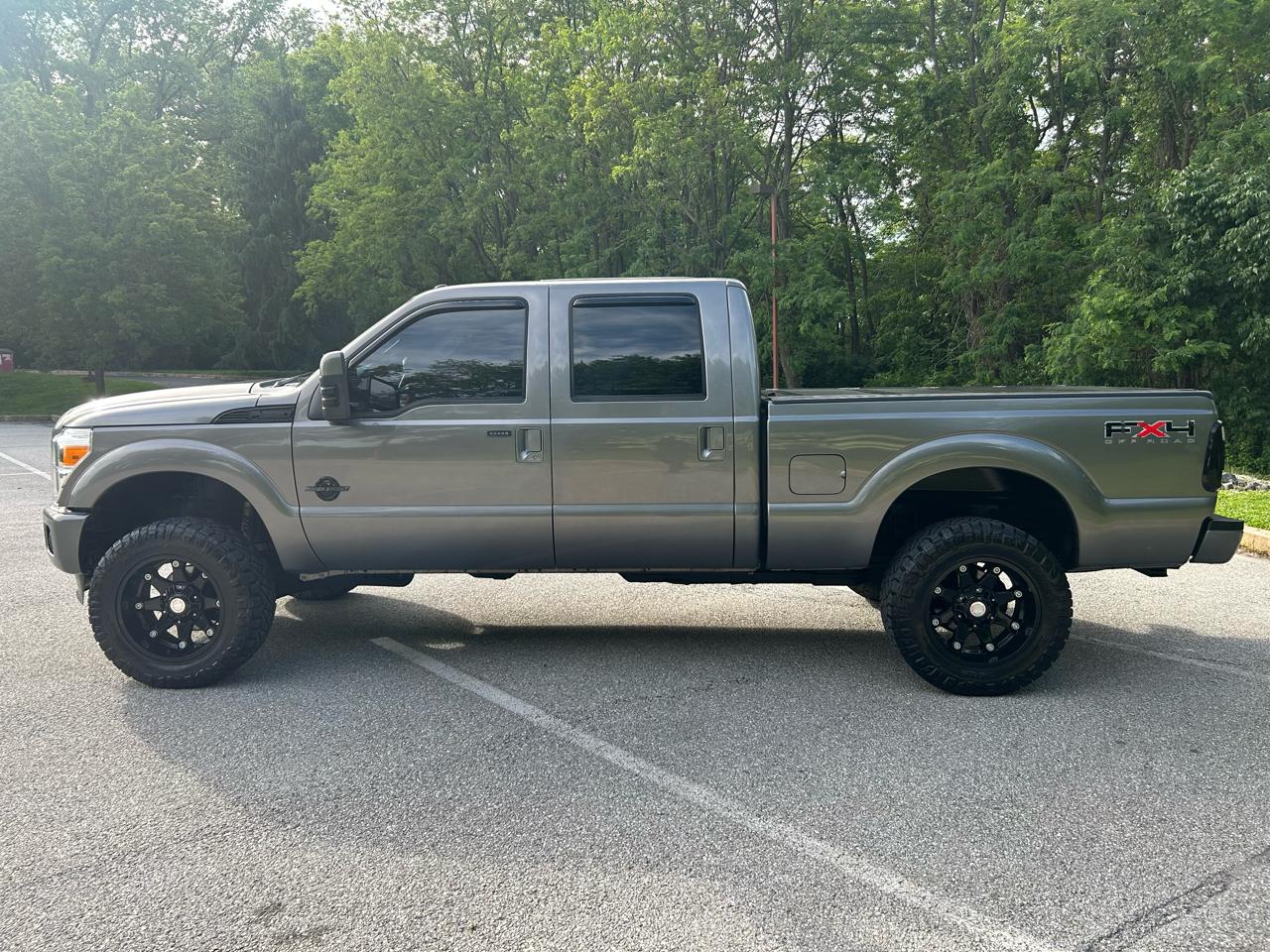 Ford F-250 SD XLT Crew Cab Long Bed 4WD 2011