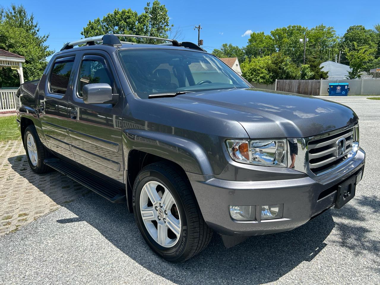 Honda Ridgeline RTL w/ Leather and Navigation 2014