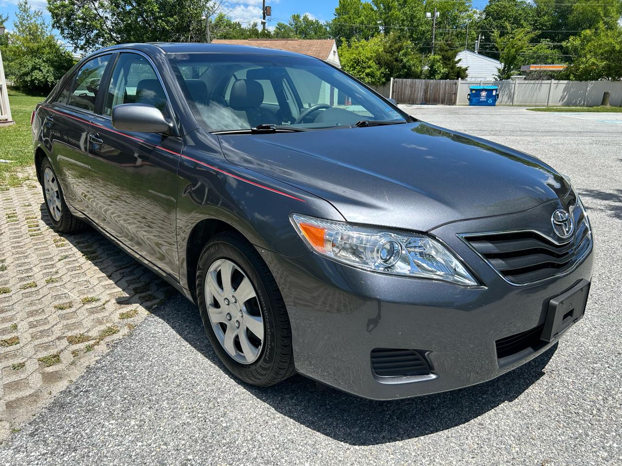 Toyota Camry Base 6-Spd AT 2011
