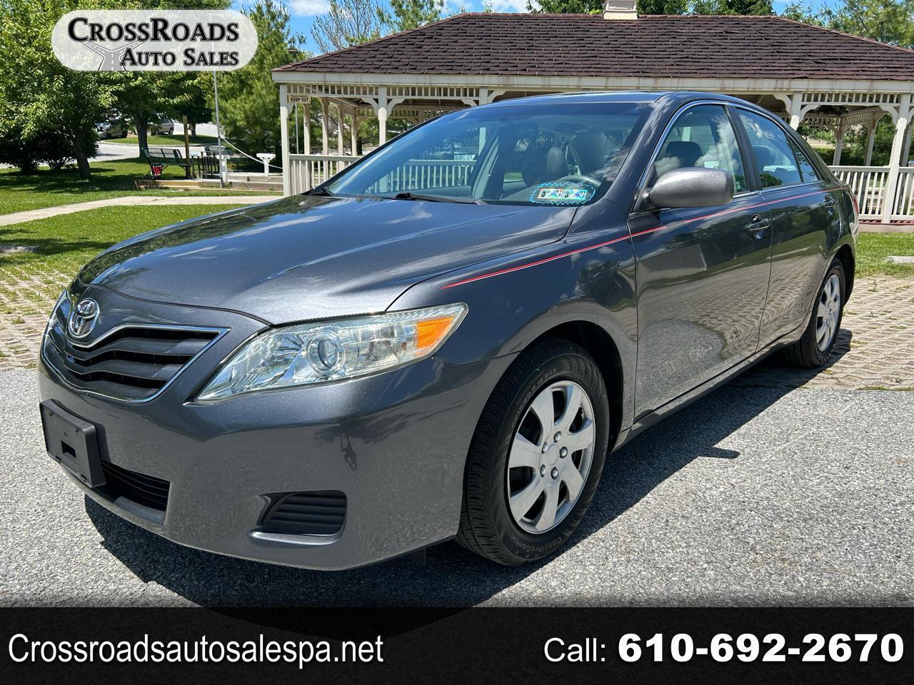 Toyota Camry Base 6-Spd AT 2011
