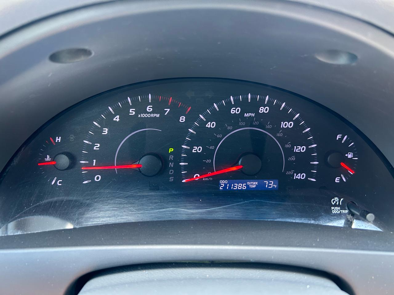Toyota Camry Base 6-Spd AT 2011