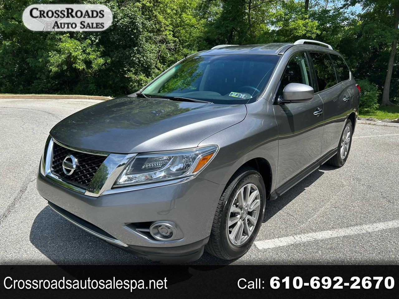 Nissan Pathfinder SV 4WD 2015