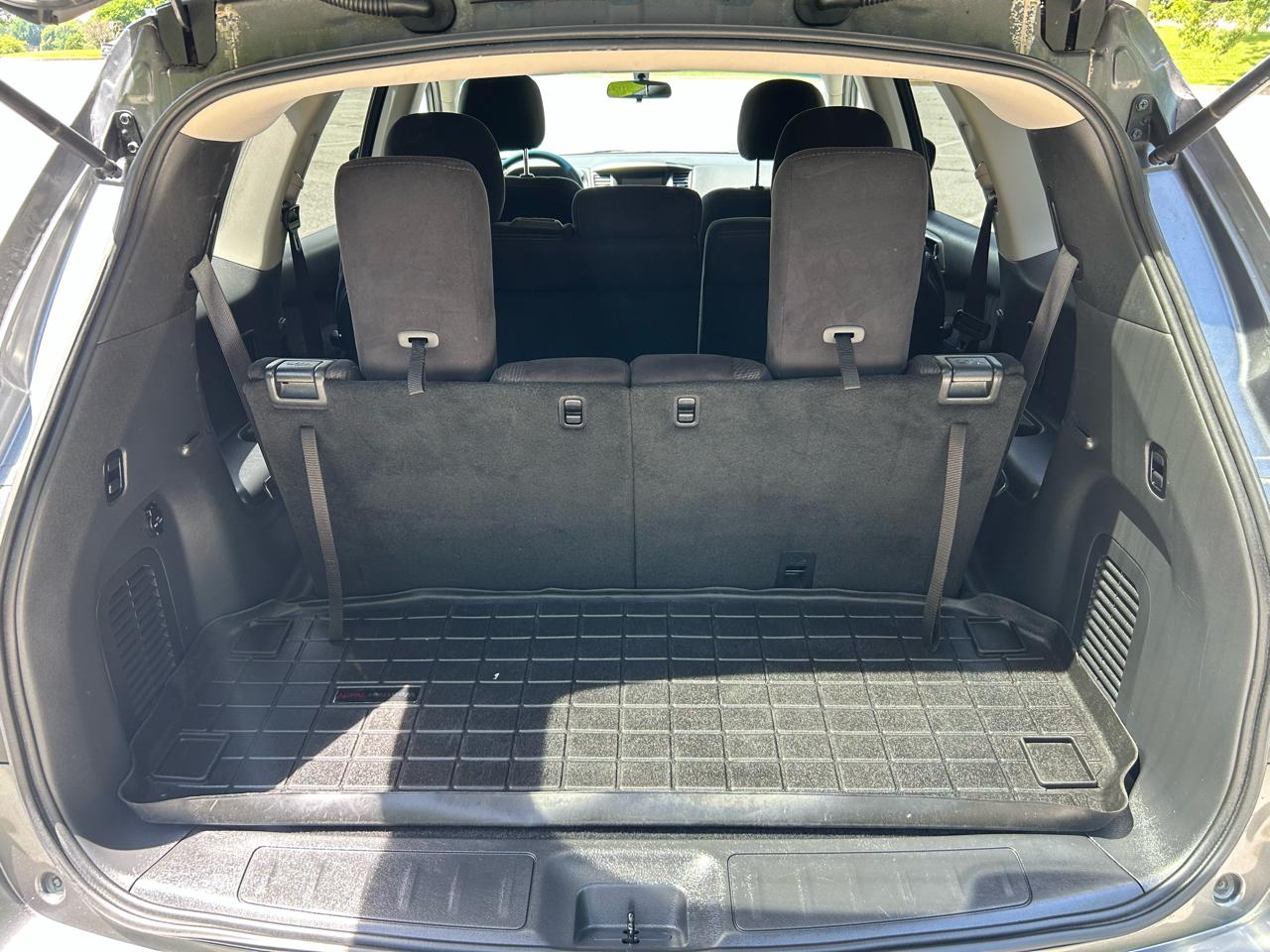 Nissan Pathfinder SV 4WD 2015