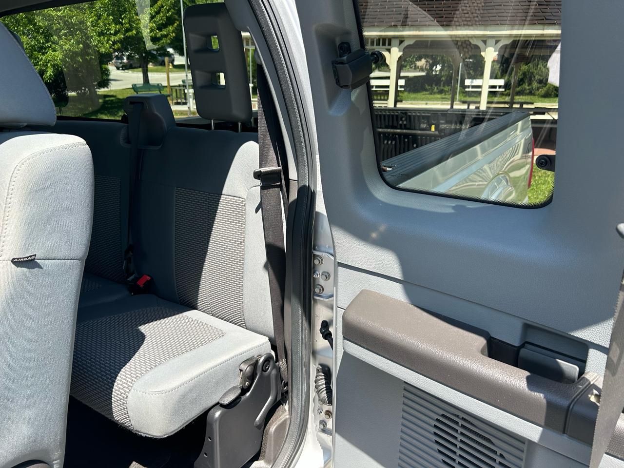 Ford F-350 SD XLT SuperCab 4WD 2011
